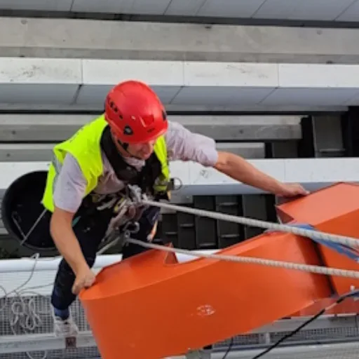 Промисловий альпініст admin